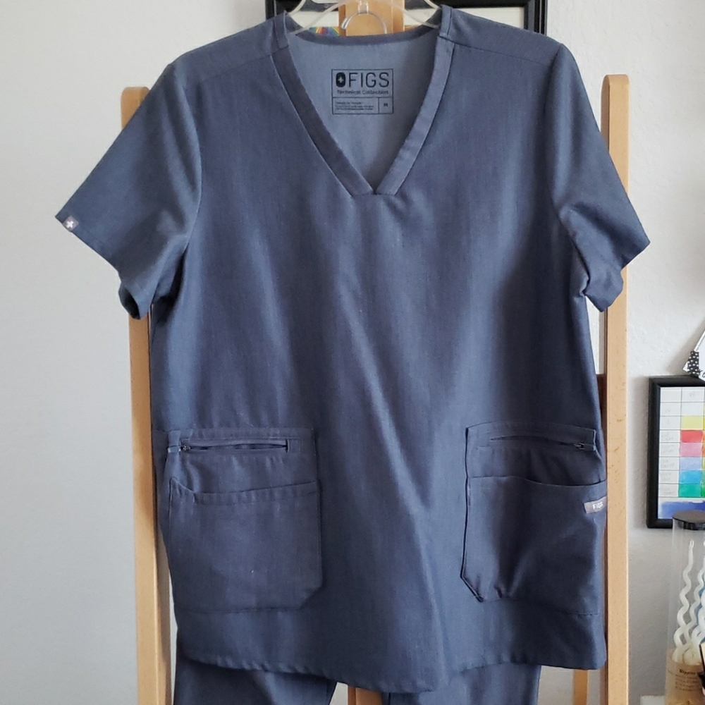 Figs Scrub set